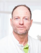 Dr. med. dent. Alexander Bär