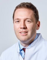 Dr. med. Dennis Scheicht